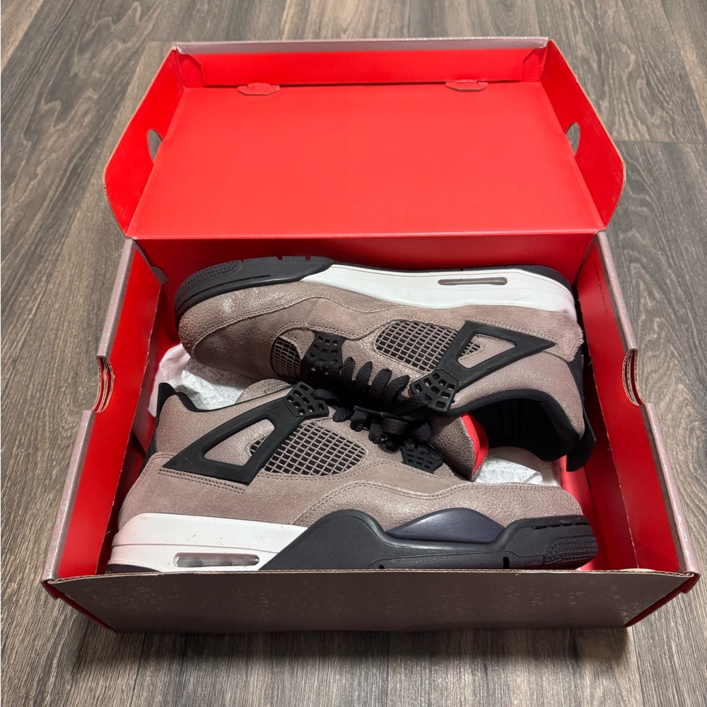 AIR JORDAN 4 RETRO 'TAUPE HAZE'